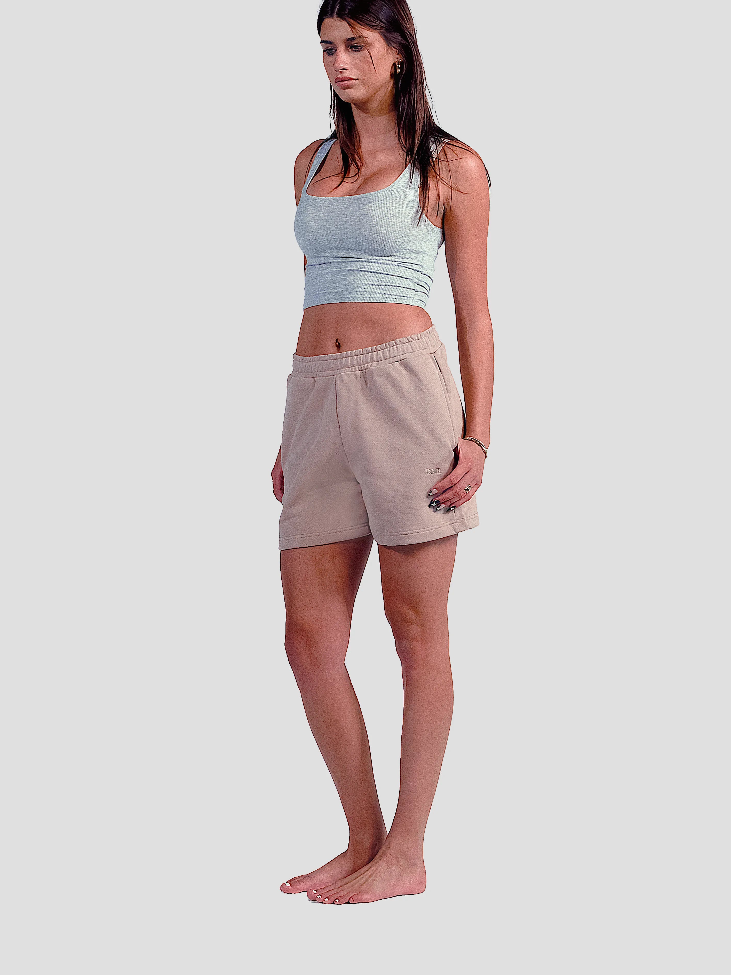 WOMEN'S MOCHA 4" SHORTS