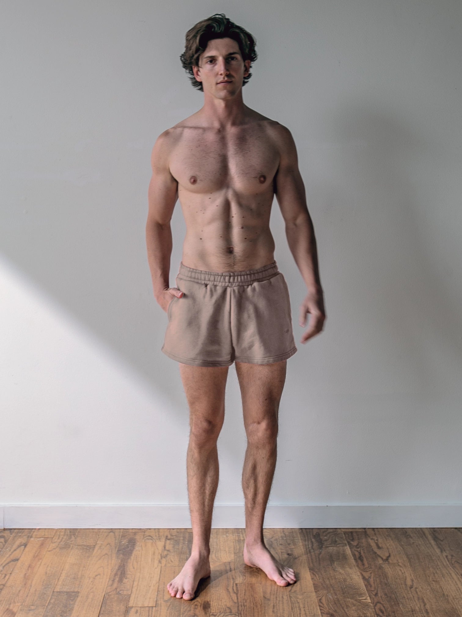 MEN'S MOCHA 2" SHORTS