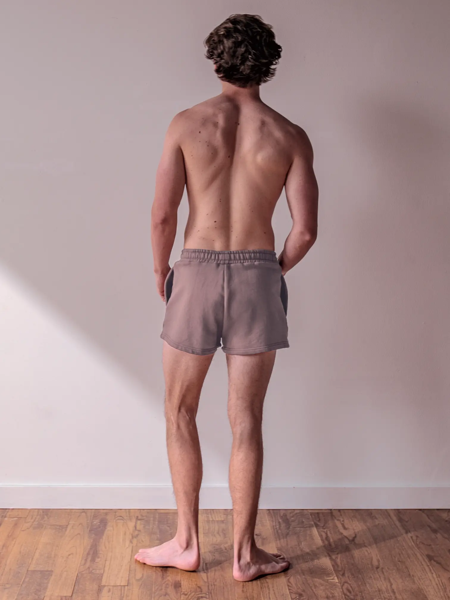 MENS MOCHA 2" SHORTS