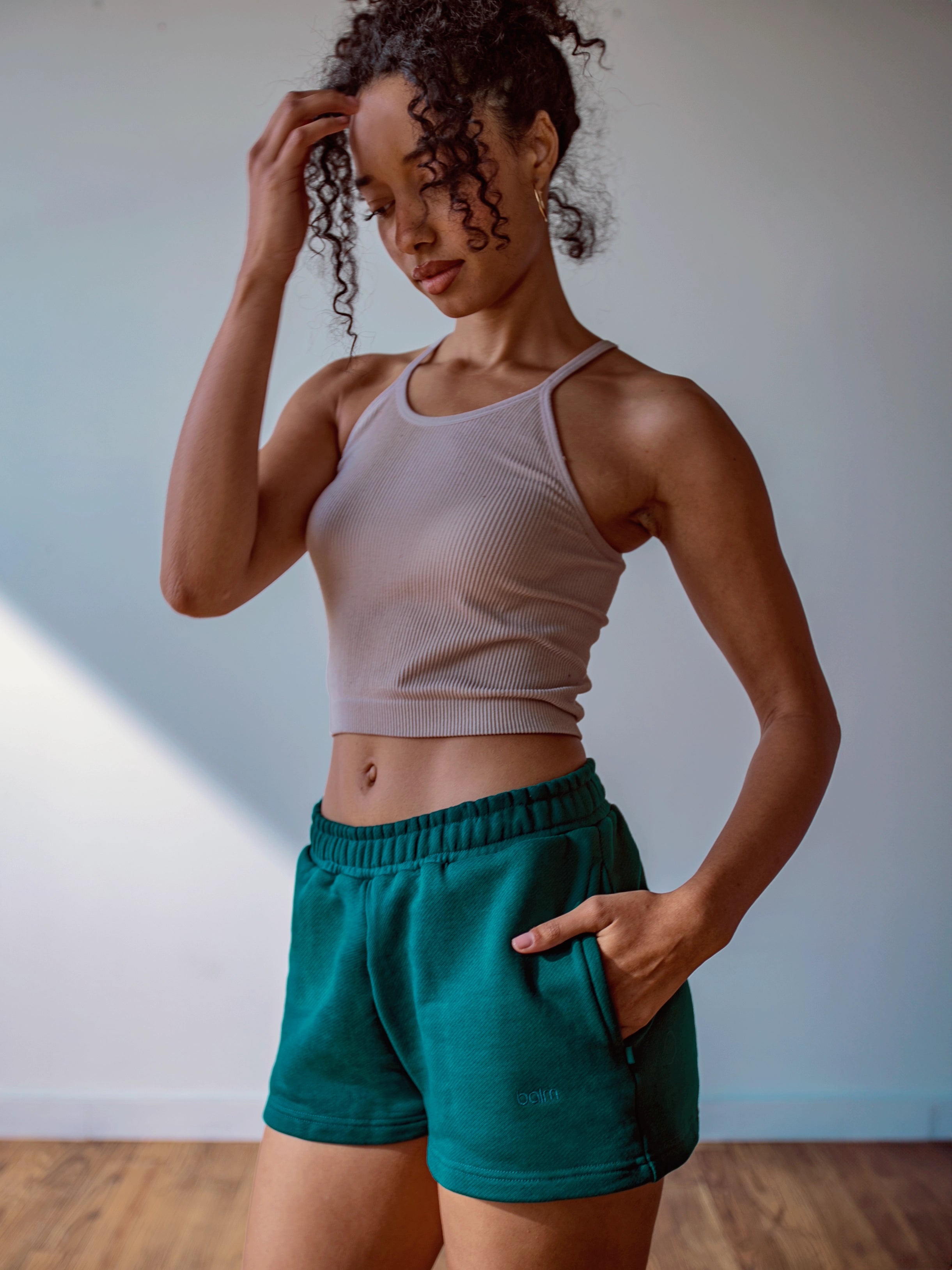 WOMEN'S EUCALYPTUS 2" SHORTS