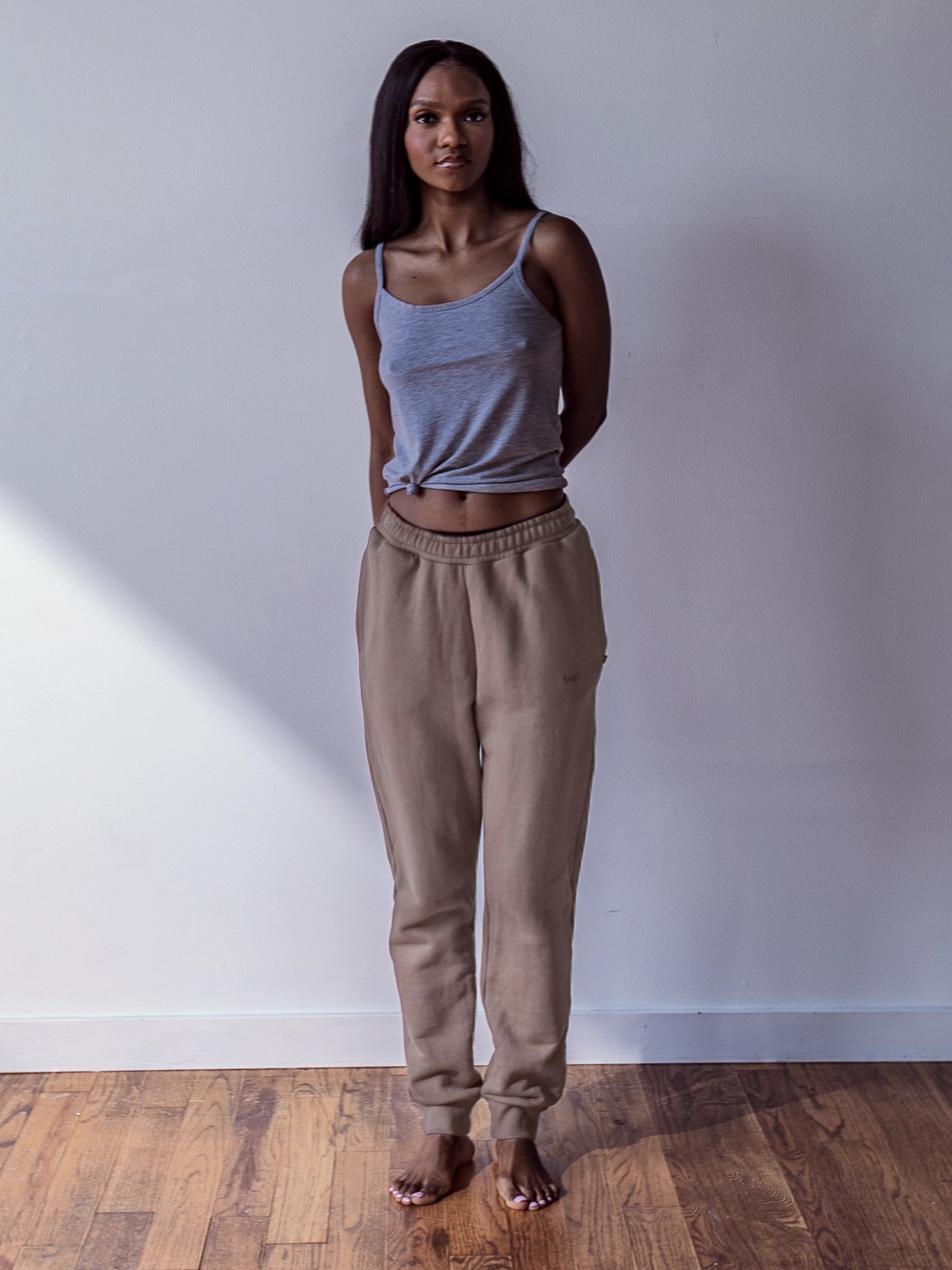 WOMEN'S MOCHA JOGGERS