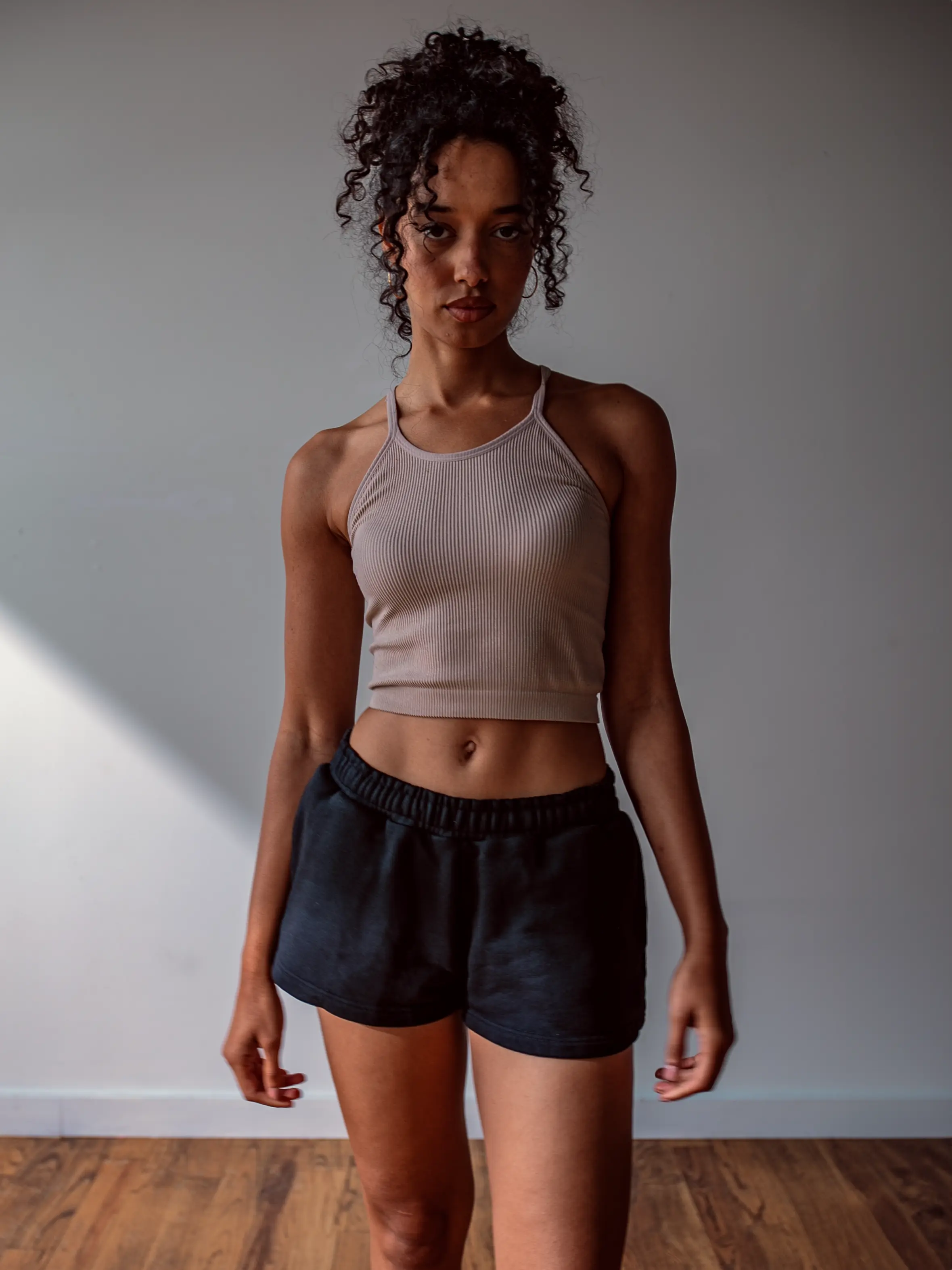 WOMENS OBSIDIAN 2" SHORTS