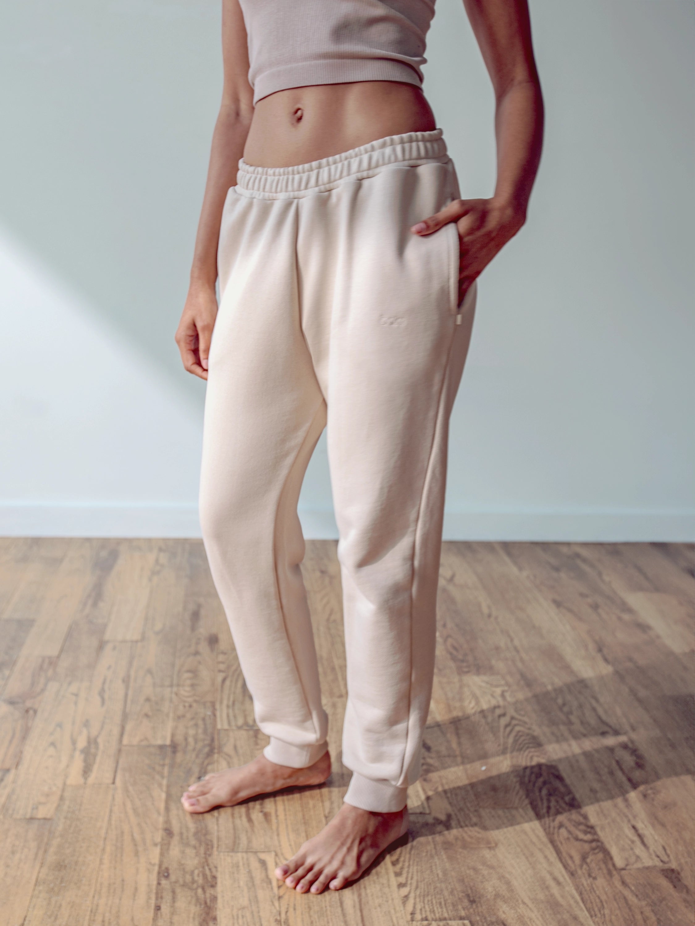 WOMEN'S SANDSTONE JOGGERS